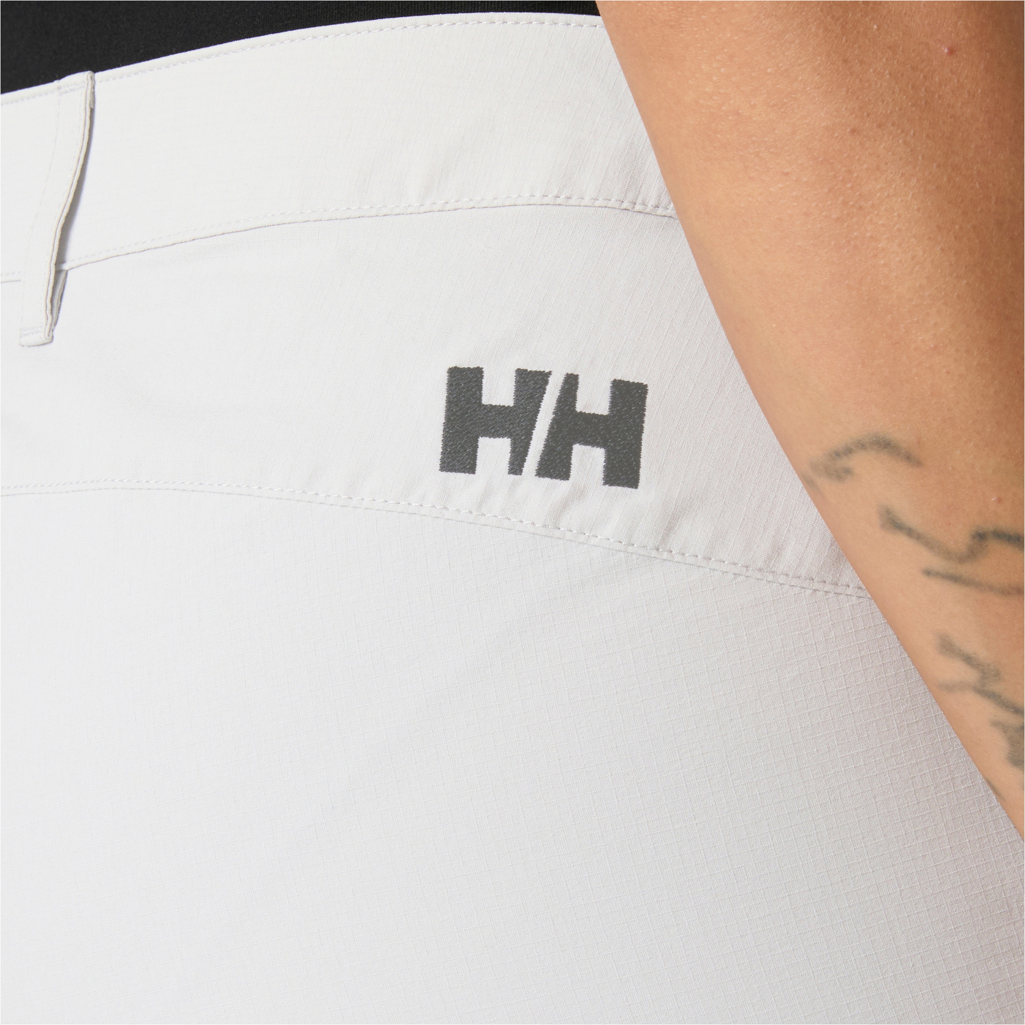2026 Helly Hansen Womens Quickdry Cargo Shorts 34556 - Grey Fog
